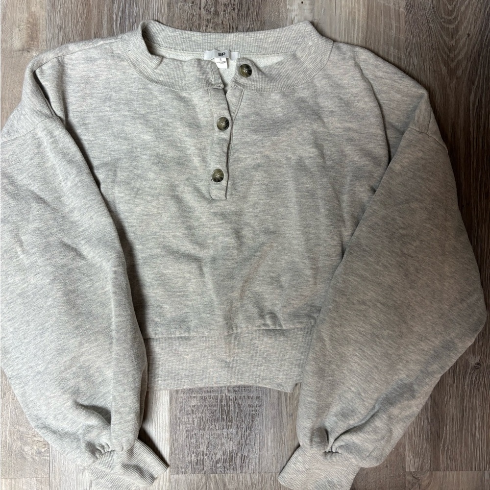 BDG Light Gray Buttoned Cropped Sweatshirt